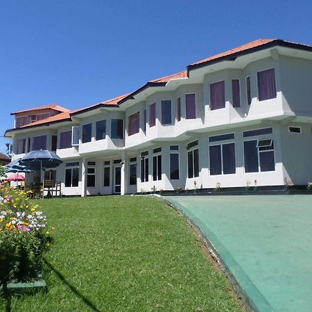 Vista Hotel Eden Hill نوفارا إيلِيا المظهر الخارجي الصورة