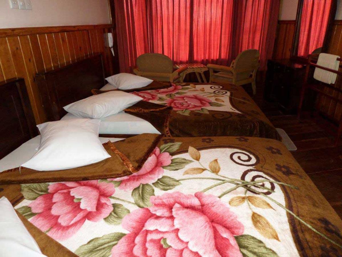 Vista Hotel Eden Hill نوفارا إيلِيا المظهر الخارجي الصورة
