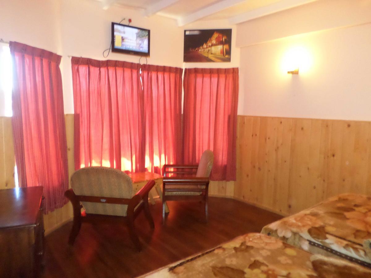 Vista Hotel Eden Hill نوفارا إيلِيا المظهر الخارجي الصورة